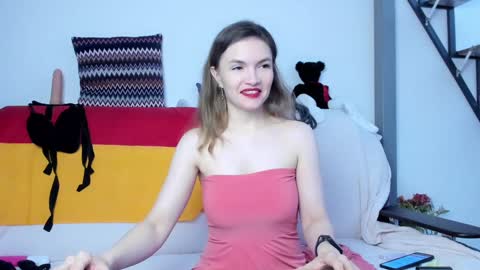 Snapshot of katherinemidnight chatting on 02-08-25, 07:37 Katherine online show from 02-08-25, 07:37