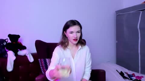 Snapshot of katherinemidnight chatting on 09-19-25, 03:56 Katherine online show from 09-19-25, 03:56