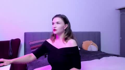 Snapshot of katherinemidnight chatting on 10-23-25, 03:33 Katherine online show from 10-23-25, 03:33