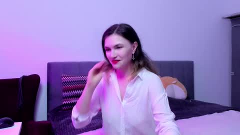 Snapshot of katherinemidnight chatting on 10-24-25, 03:41 Katherine online show from 10-24-25, 03:41