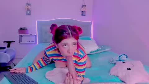 Kathia  online show from 12-18-24, 10:40