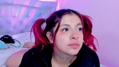 Kathia  online show from 01-25-25, 03:52