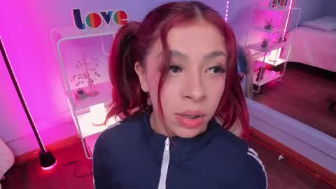 Snapshot of kathia_saenz chatting on 11-27-25, 04:58 Kathia online show from 11-27-25, 04:58