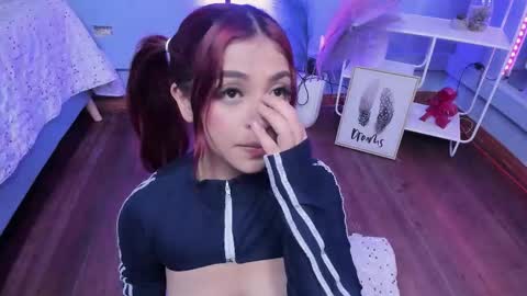 Snapshot of kathia_saenz chatting on 12-16-25, 03:55 Kathia online show from 12-16-25, 03:55