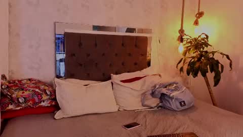 Snapshot of kathira_londres chatting on 07-06-26, 12:35 Sofia online show from 07-06-26, 12:35