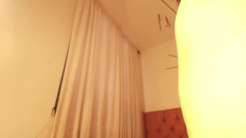 Katherine  online show from 12-18-25, 08:04