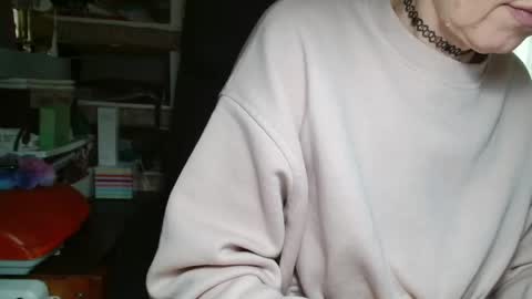 Snapshot of kathleenedwards chatting on 05-22-26, 10:43 Kathleen online show from 05-22-26, 10:43