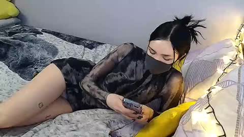 KathrineBerry online show from 02-14-25, 07:17