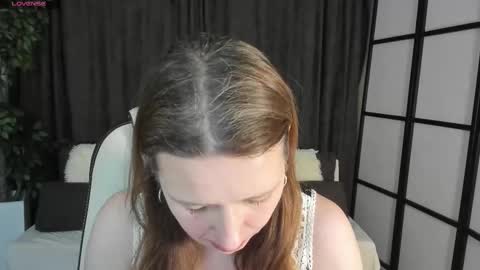 Snapshot of kathrinemeyer chatting on 12-19-25, 02:40 Kathrine online show from 12-19-25, 02:40