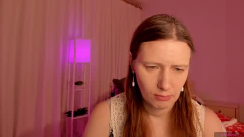 Snapshot of kathrinemeyer chatting on 01-06-26, 02:15 Kathrine online show from 01-06-26, 02:15