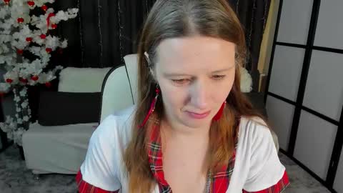 Snapshot of kathrinemeyer chatting on 01-16-26, 02:04 Kathrine online show from 01-16-26, 02:04