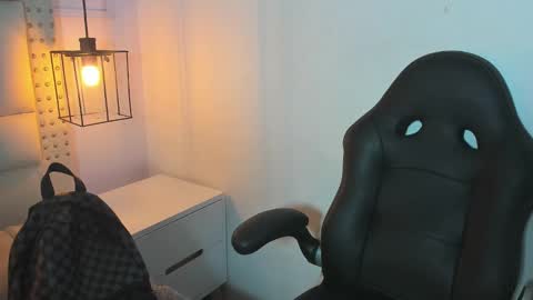 Snapshot of kathy_naughty1 chatting on 12-18-24, 11:45 Khaty online show from 12-18-24, 11:45