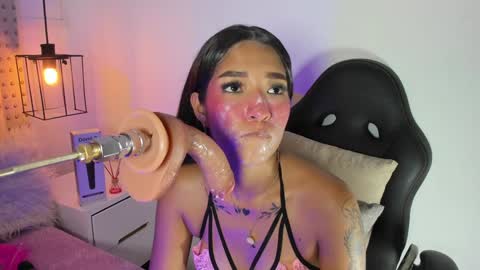 Snapshot of kathy_naughty1 chatting on 01-14-25, 06:17 Khaty online show from 01-14-25, 06:17