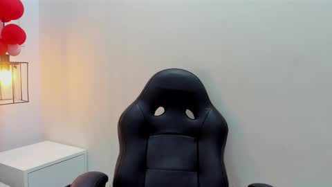 Snapshot of kathy_naughty1 chatting on 02-19-25, 11:49 Khaty online show from 02-19-25, 11:49