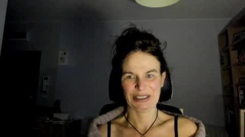 KATHY online show from 11-16-25, 09:53