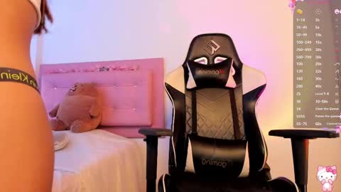 valentina  online show from 03-07-25, 04:22