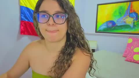 Snapshot of katia_foxx chatting on 06-30-26, 12:17 Khaterine online show from 06-30-26, 12:17