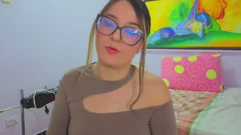 Snapshot of katia_foxx chatting on 07-11-26, 02:58 Khaterine online show from 07-11-26, 02:58