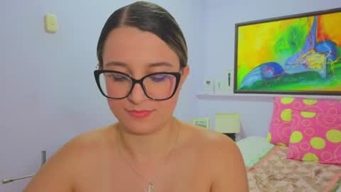 Snapshot of katia_foxx chatting on 07-15-26, 01:44 Khaterine online show from 07-15-26, 01:44