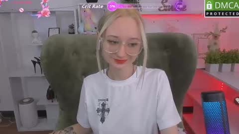 Katia  online show from 10-07-25, 05:37