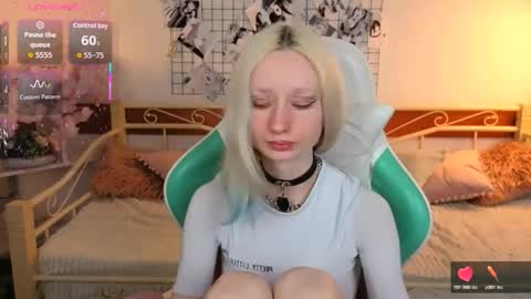 Katia  online show from 03-10-26, 06:40