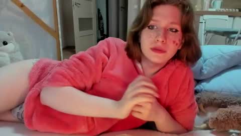 KatieNPZD online show from 06-25-26, 08:35