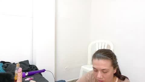 Snapshot of katia_rose23 chatting on 05-16-26, 07:01 . . KATIA . . online show from 05-16-26, 07:01