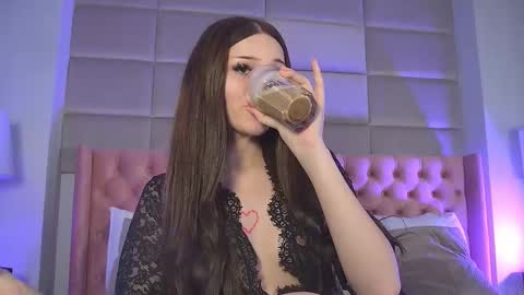 Katia online show from 11-16-25, 04:12