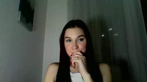 katie_foxi online show from 11-15-25, 05:53