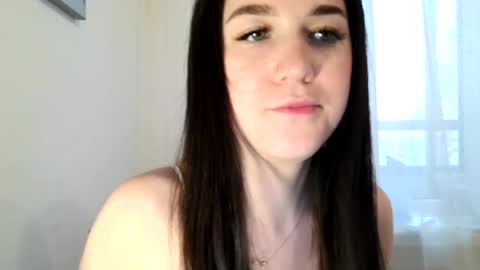katie_foxi online show from 06-27-26, 07:08