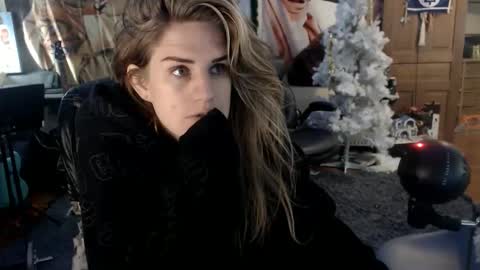 Katie online show from 12-04-25, 04:44