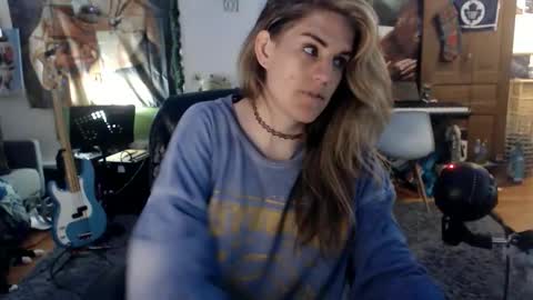 Katie online show from 06-03-26, 04:37
