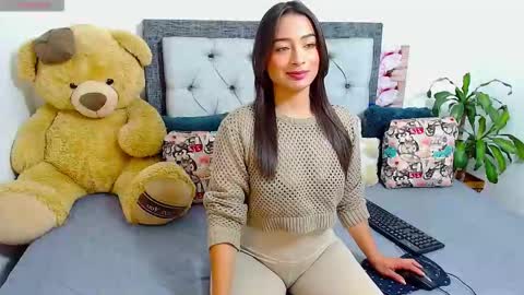 Snapshot of katikloving chatting on 03-29-26, 06:46 Follow Instagram katikloving online show from 03-29-26, 06:46