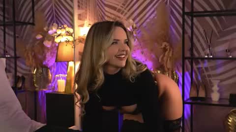 Snapshot of katjolie chatting on 02-26-26, 09:03 KatJolie online show from 02-26-26, 09:03