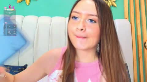 Snapshot of katlyn_martins chatting on 02-20-25, 11:32 K A T L Y N online show from 02-20-25, 11:32