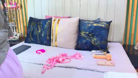 Snapshot of katlyn_martins chatting on 02-24-25, 06:47 K A T L Y N online show from 02-24-25, 06:47