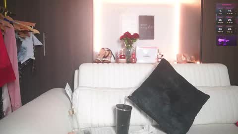 K A T L Y N  online show from 02-24-26, 05:55