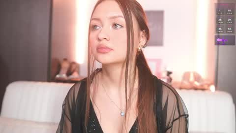 K A T L Y N  online show from 04-17-26, 07:06