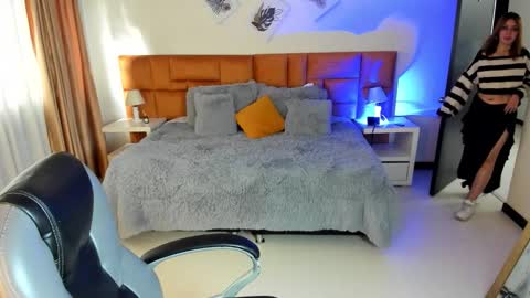 Katnia and Marcuz online show from 10-10-25, 11:53