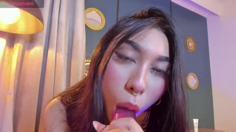 Snapshot of katnissa_ chatting on 05-27-26, 08:28 katnissa_ online show from 05-27-26, 08:28