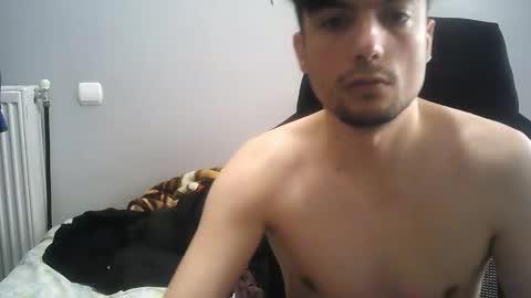 EMO online show from 04-13-26, 08:42