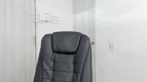 Snapshot of katrhin_66 chatting on 06-17-26, 02:29 Kathrin online show from 06-17-26, 02:29