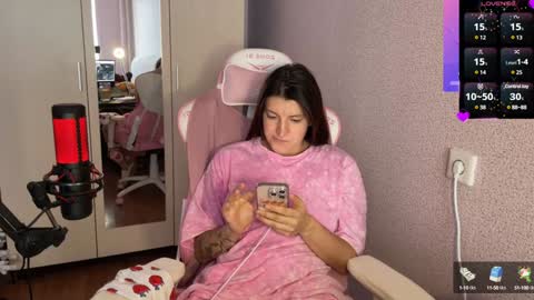   naked in pvt show 100 tk online show from 01-31-25, 12:29