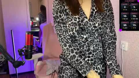   naked in pvt show 100 tk online show from 03-10-25, 07:40