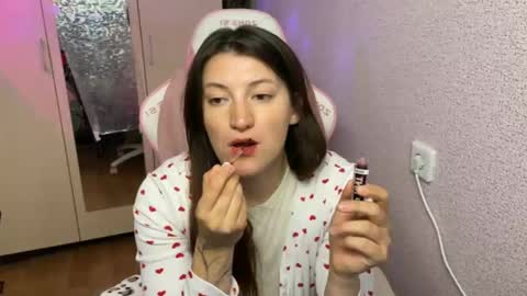 Snapshot of katrin_kristal chatting on 04-29-26, 06:47 naked in pvt show 100 tk online show from 04-29-26, 06:47