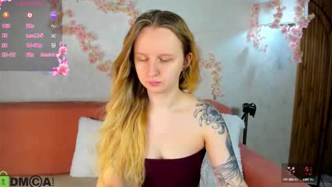 Katrina Bail online show from 09-09-25, 01:05