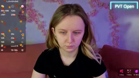 Katrina Bail online show from 11-23-25, 04:23