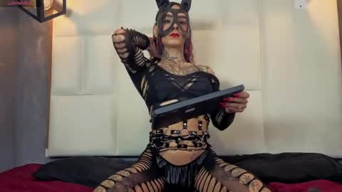 Snapshot of katrina_blaze chatting on 06-01-26, 10:00 katrina_blaze online show from 06-01-26, 10:00