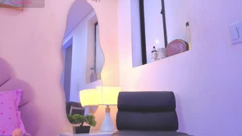 Snapshot of katrina_blaze chatting on 06-10-26, 02:01 katrina_blaze online show from 06-10-26, 02:01
