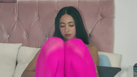 Snapshot of katrina_clarks chatting on 11-26-25, 10:11 katrina clark online show from 11-26-25, 10:11